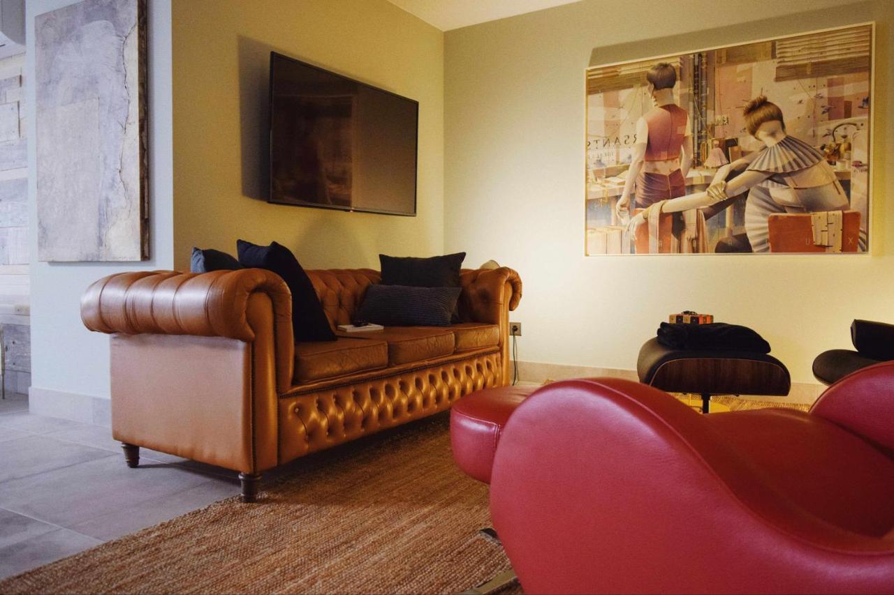Keldomenech Bed&Art Luxury Apartment For Art Lover Besalú Exteriör bild