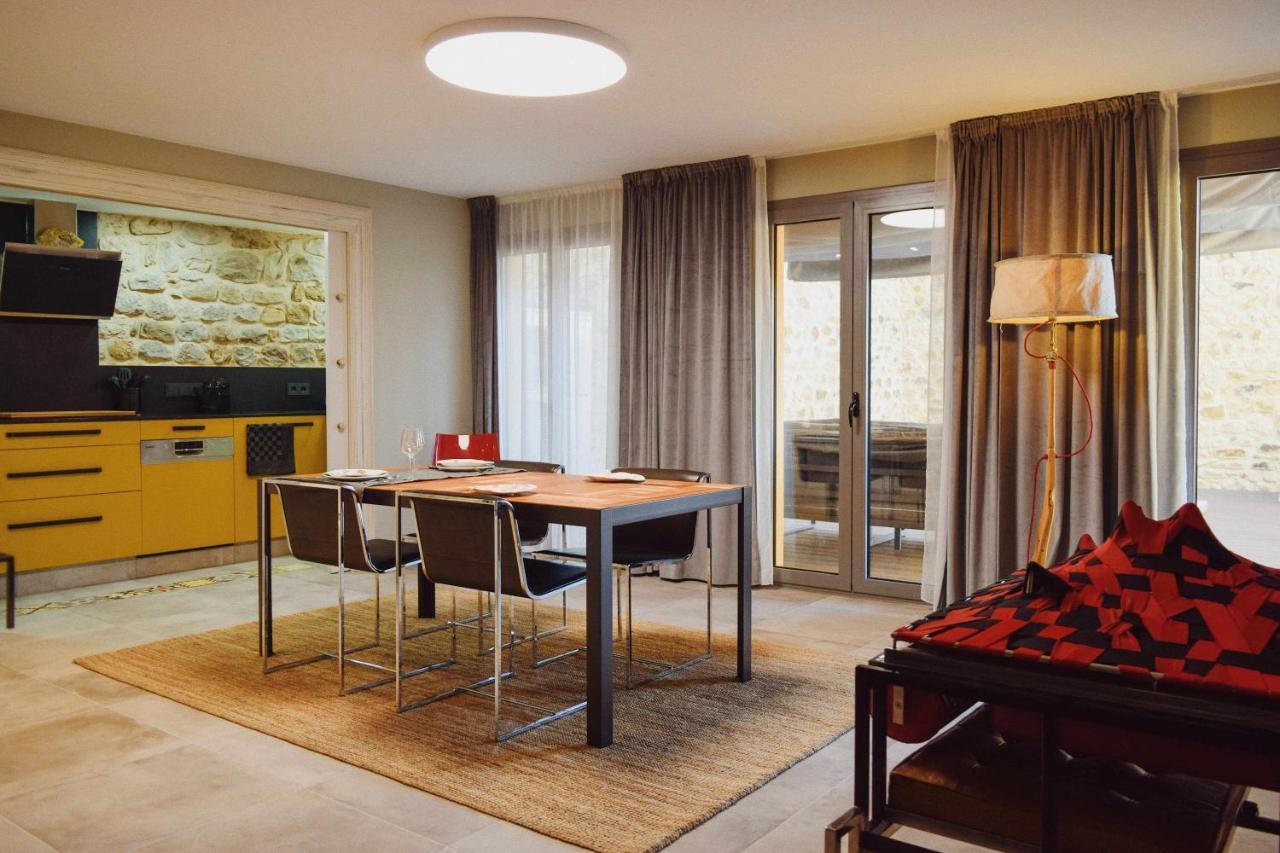 Keldomenech Bed&Art Luxury Apartment For Art Lover Besalú Exteriör bild